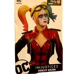 Harley Quinn Injustice2 statue GameStop Exclusive